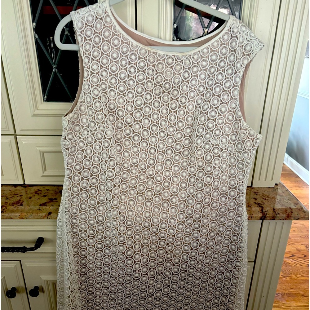 Jessica Howard embroidered lined shift dress
